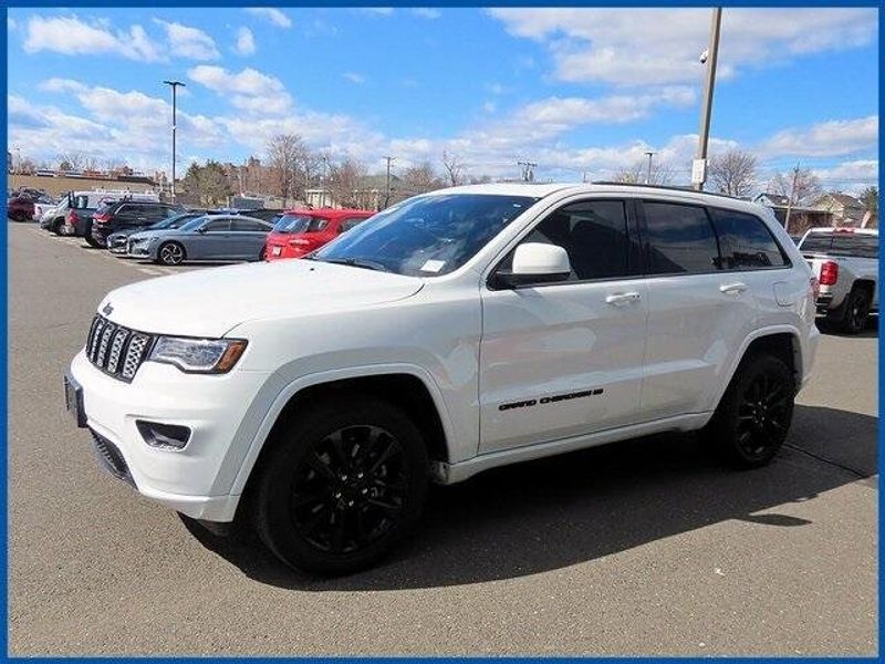 2022 Jeep Grand Cherokee WK Laredo XImage 1