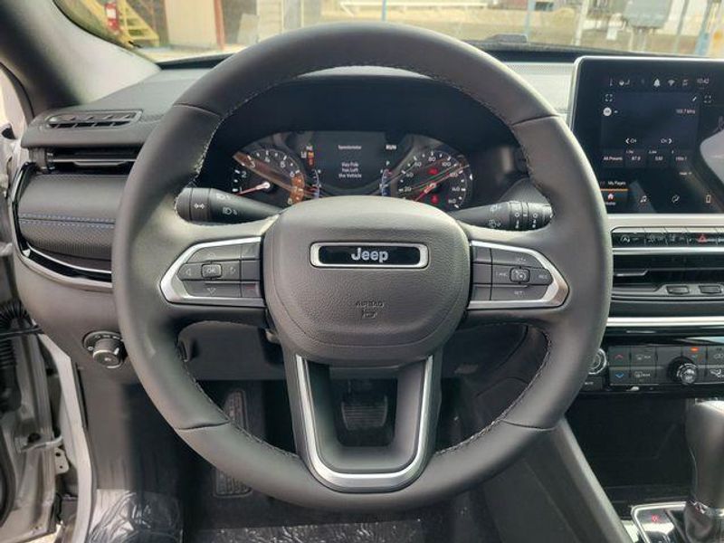 New 2026 Jeep Compass Latitude Altitude 4x4
