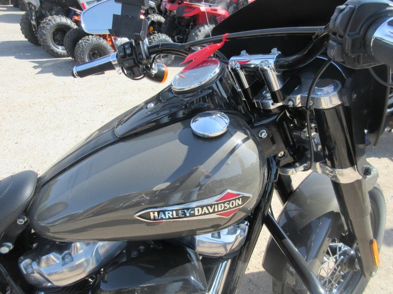 USED 2019 HARLEY SOFTAIL SLIM Image 13