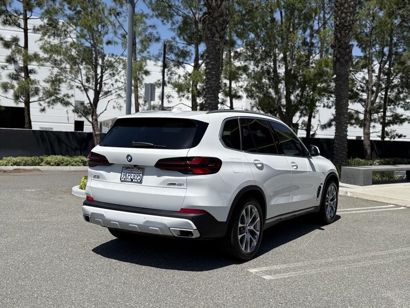 2025 BMW X5 xDrive40iImage 6