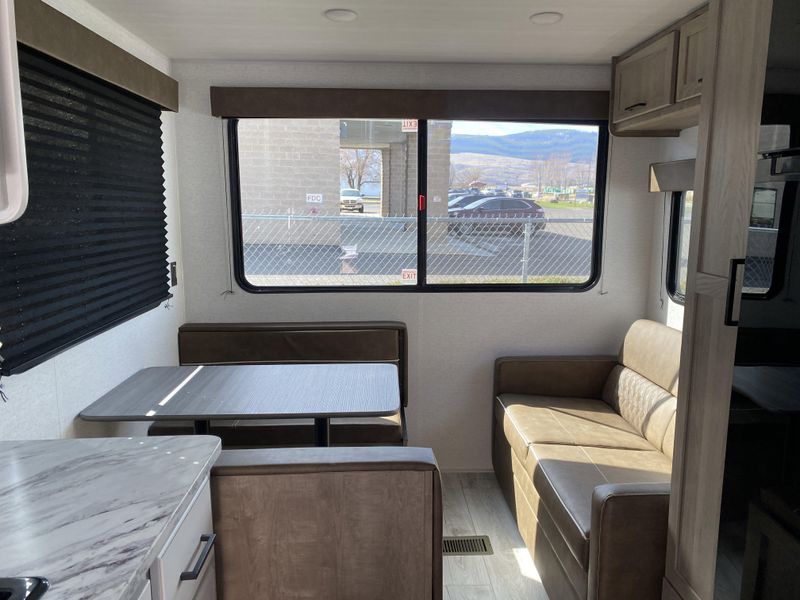 New 2025 KEYSTONE Springdale 200RLCWEImage 13