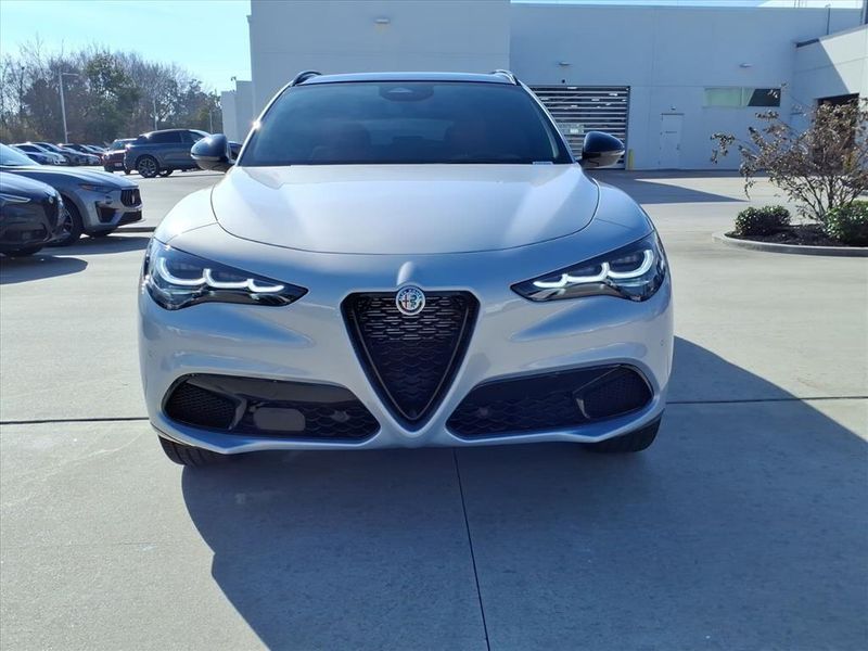 New 2025 Alfa Romeo Stelvio Image 4
