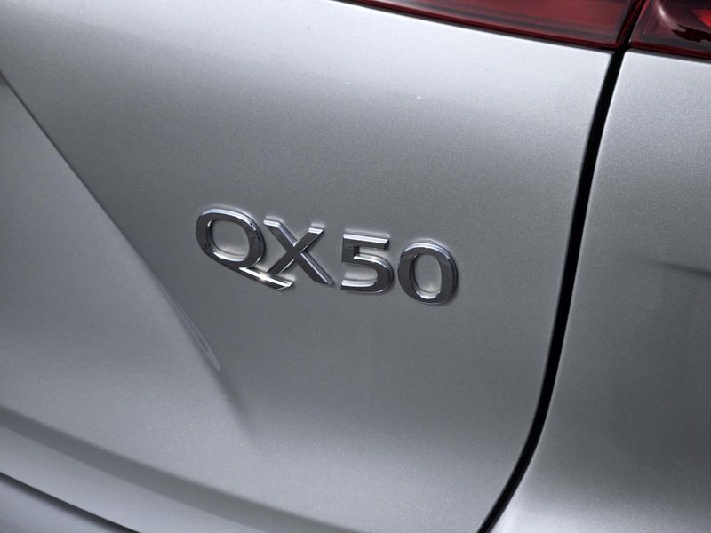 Used 2021 INFINITI QX50 LUXE FWD