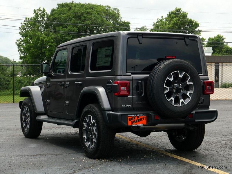 New 2025 Jeep Wrangler 4-door SaharaImage 10