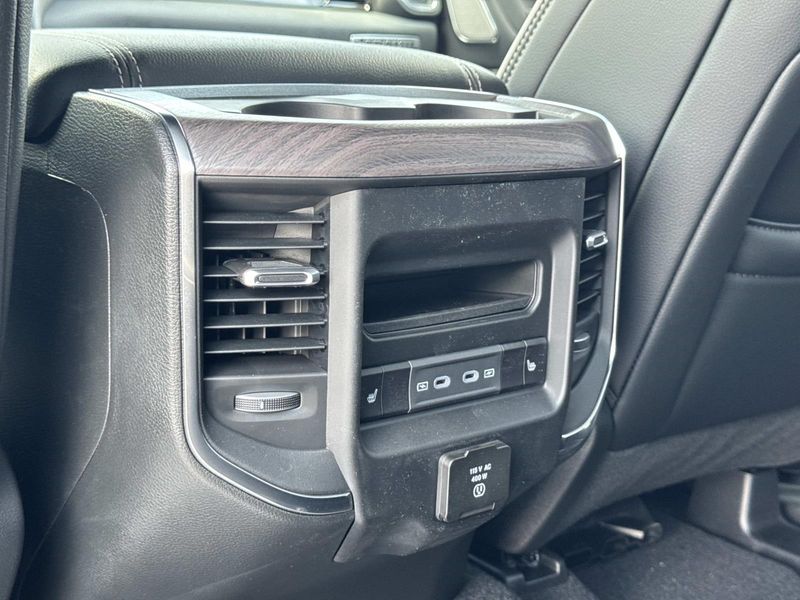 New 2026 RAM 1500 Laramie Crew Cab 4x4 6'4' Box