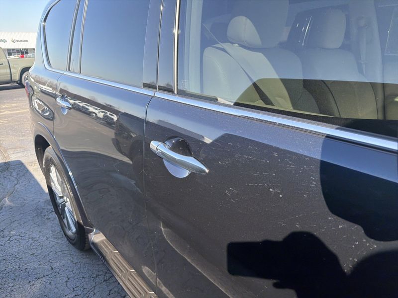 Used 2023 INFINITI QX80 LuxeImage 4
