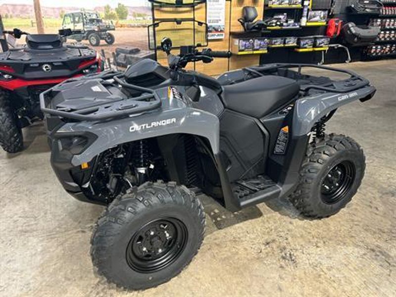 2025 Can-Am OUTLANDER DPS 500 GRANITE GREY Image 2
