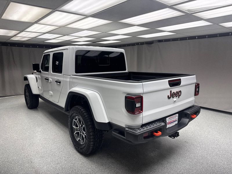 2025 Jeep Gladiator Mojave X 4x4Image 2