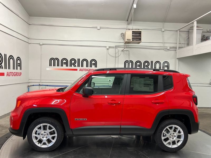 2023 Jeep Renegade Latitude 4x4 in a Colorado Red Clear Coat exterior color and Blackinterior. Marina Chrysler Dodge Jeep RAM (855) 616-8084 marinadodgeny.com 