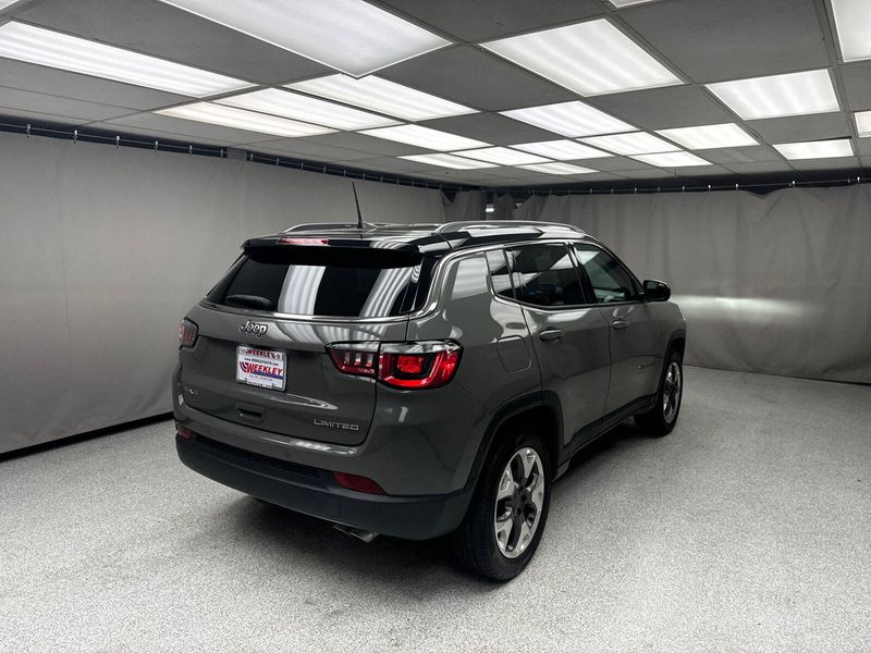 2022 Jeep Compass LimitedImage 4