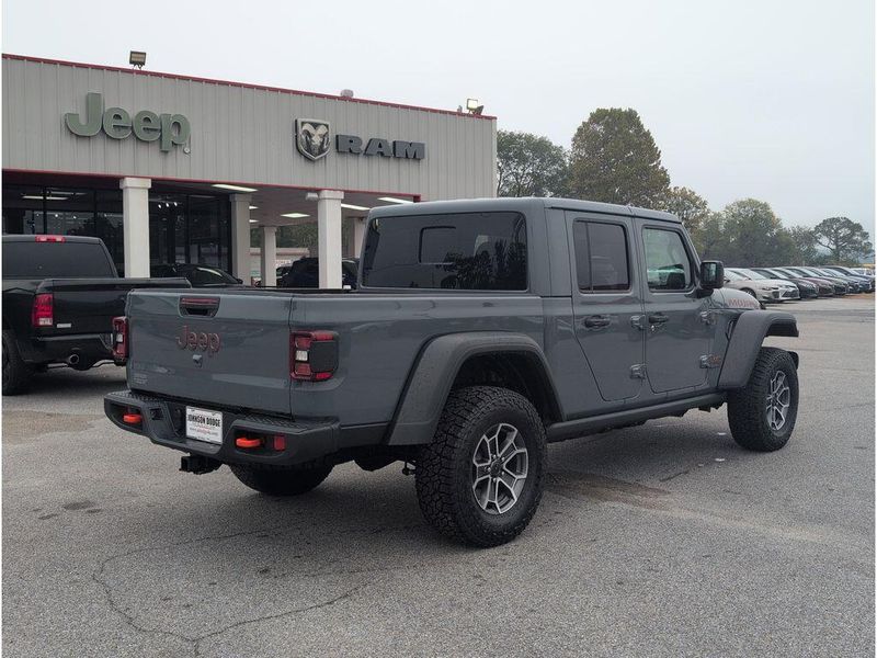 New 2025 Jeep Gladiator Mojave 4x4Image 5