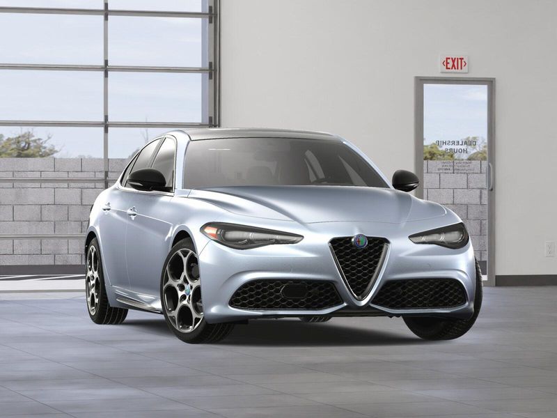 New 2025 Alfa Romeo Giulia RwdImage 3