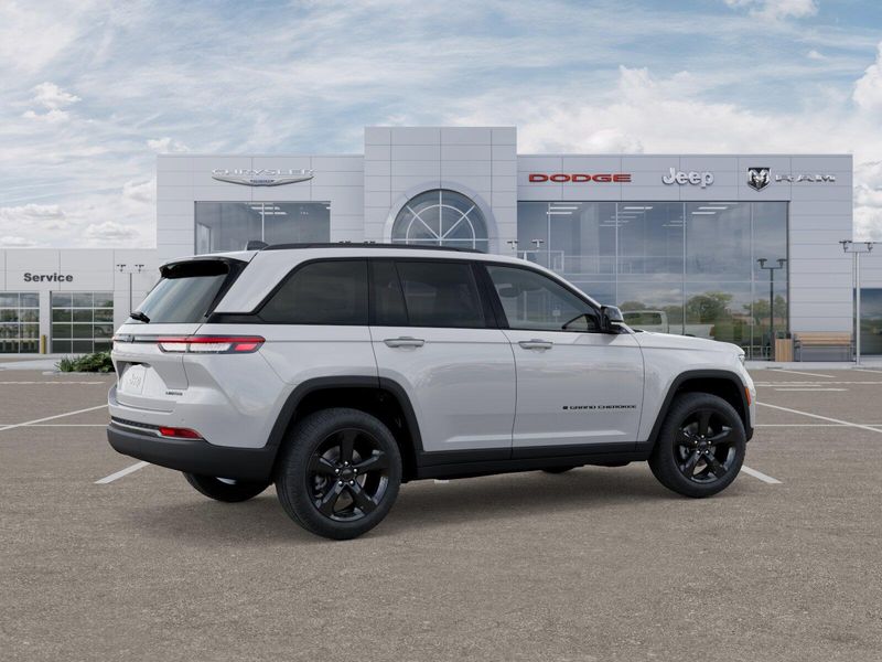 New 2025 Jeep Grand Cherokee Limited 4x4Image 23