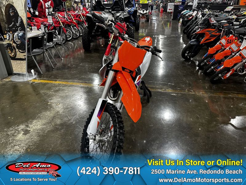 2024 KTM 350 SX-F  in a ORANGE exterior color. Del Amo Motorsports of Redondo Beach (424) 304-1660 delamomotorsports.com 