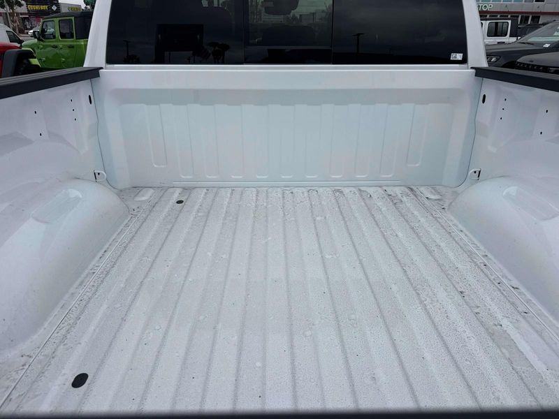 New 2026 RAM 1500 Big Horn Crew Cab 4x4 5'7' Box