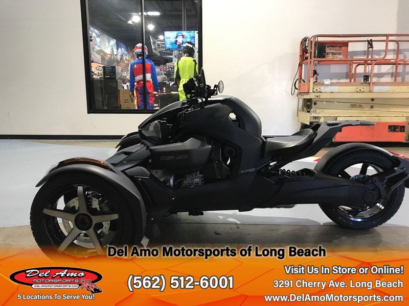 2023 Can-Am F5PC  in a BLACK/ CUSTOM exterior color. Del Amo Motorsports of Long Beach (562) 362-3160 delamomotorsports.com 