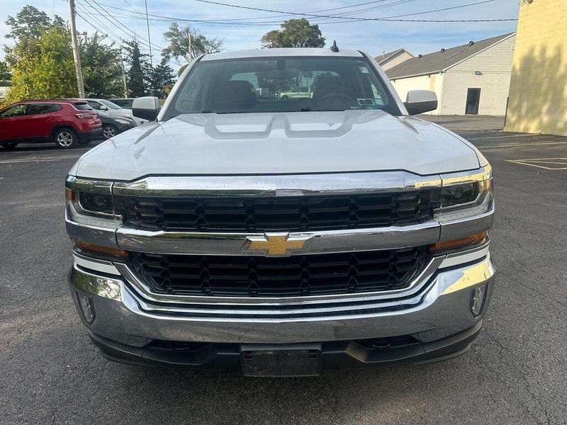 2016 Chevrolet Silverado 1500 LT photo 11