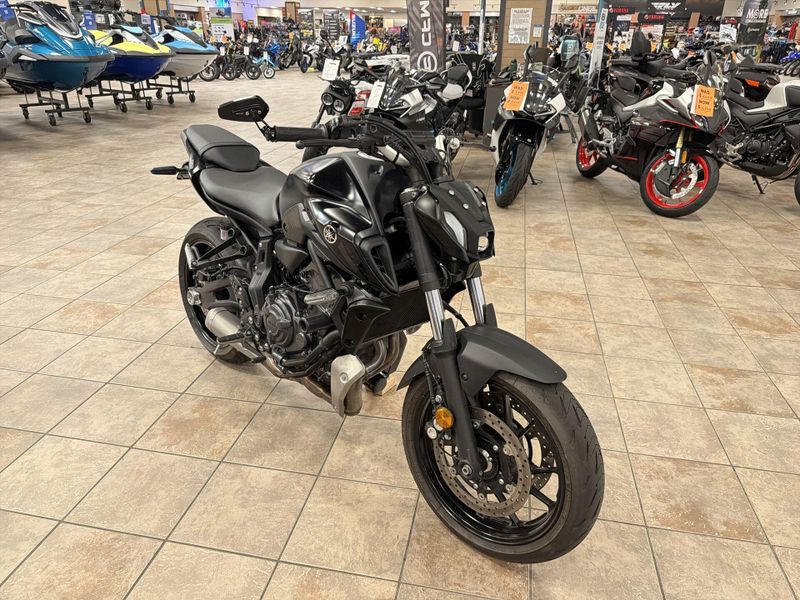 Used 2022 Yamaha MT-07 CA Image 11