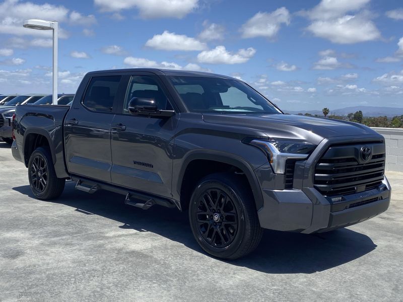 2025 Toyota Tundra LimitedImage 2