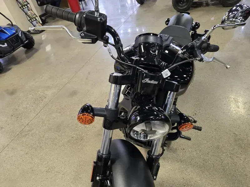New 2025 Indian Motorcycle SCOUT SIXTY BOBBER LIMITED BLACK METALLIC Image 8