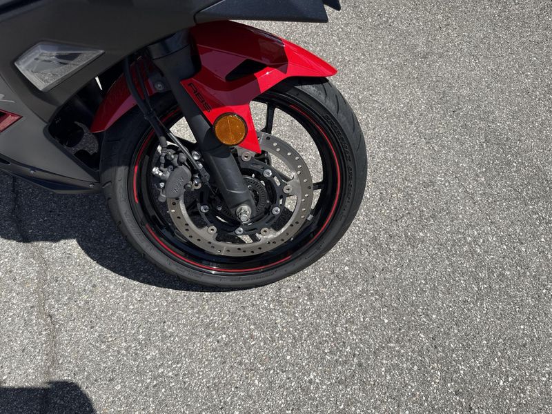 Used 2024 Kawasaki Ninja 500 SE ABS Image 10