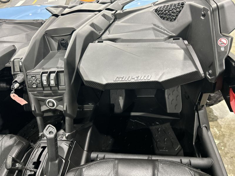 New 2026 Can-Am MAVERICK X3 RS TURBO RR Image 19
