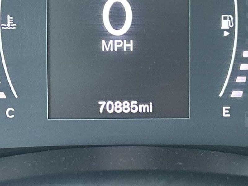 Used 2018 Jeep Renegade LatitudeImage 30