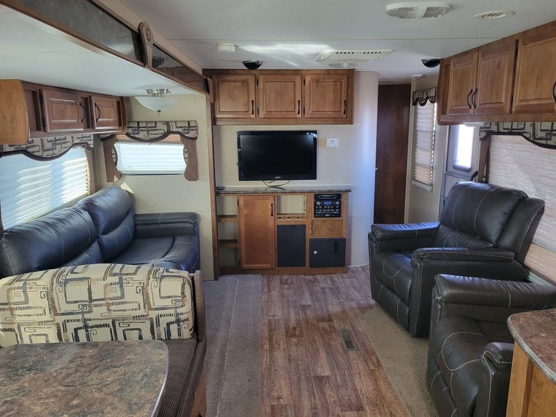 Used 2012 OUTDOORS RV TIMBER RIDGE 280RKS Image 10