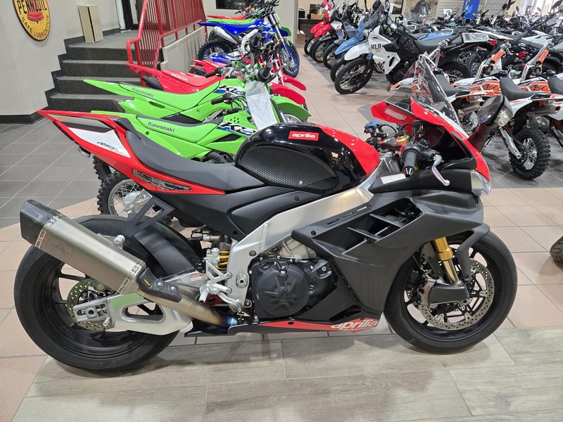USED 2024 APRILIA RSV4 1100 Image 2
