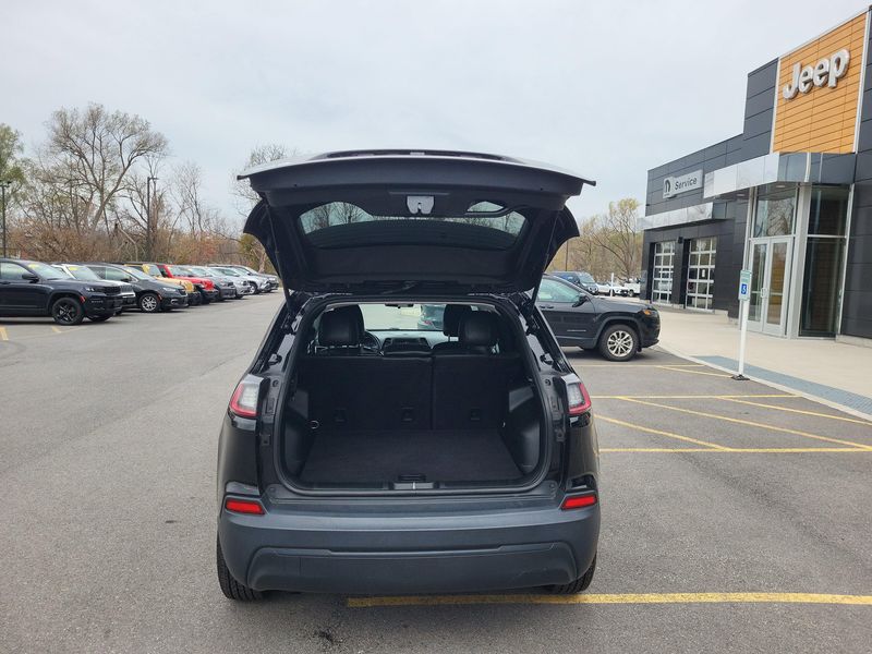 Used 2019 Jeep Cherokee LatitudeImage 13