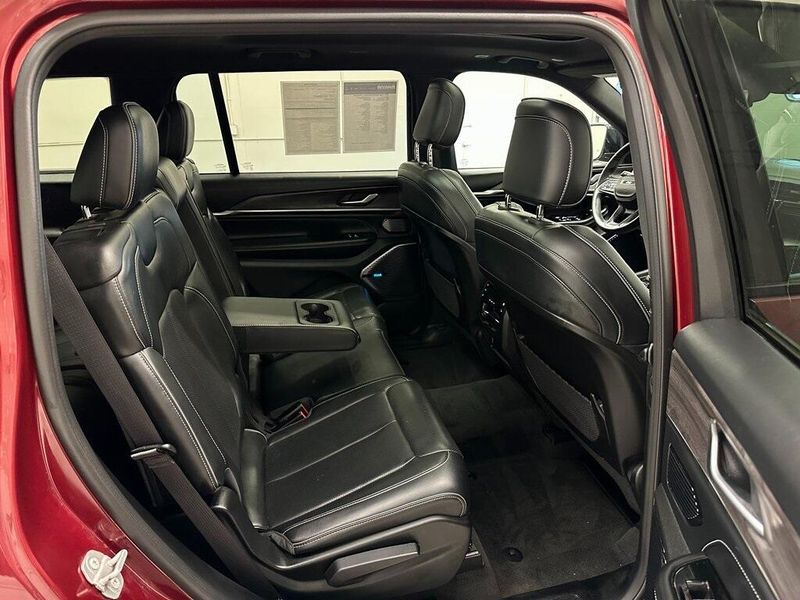 2021 Jeep Grand Cherokee L OverlandImage 33