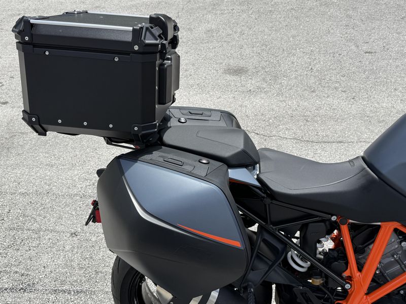 2024 KTM 1290 Super Duke GT