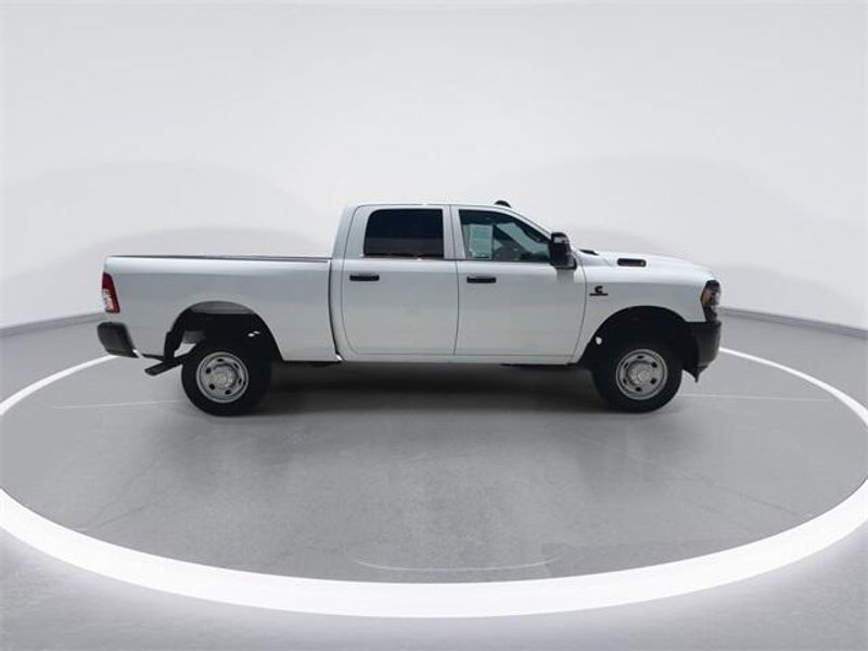 2023 RAM 2500 TradesmanImage 9