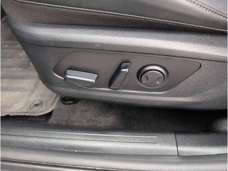 Used 2024 Kia Sportage EXImage 11