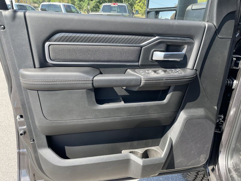 2025 Ram 2500 Big Horn photo 11