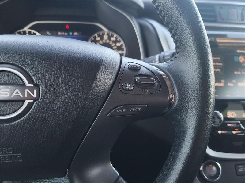 2023 Nissan Murano SVImage 12