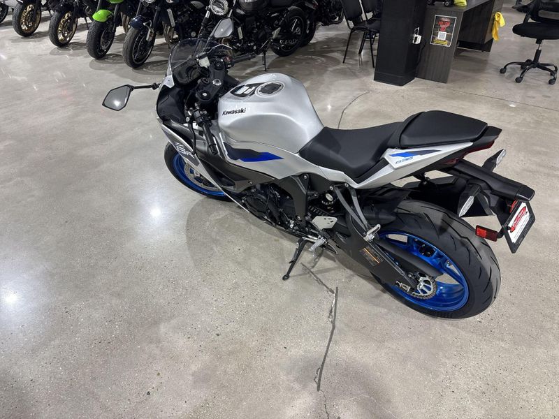 New 2027 Kawasaki NINJA ZX-6R ABS Image 14