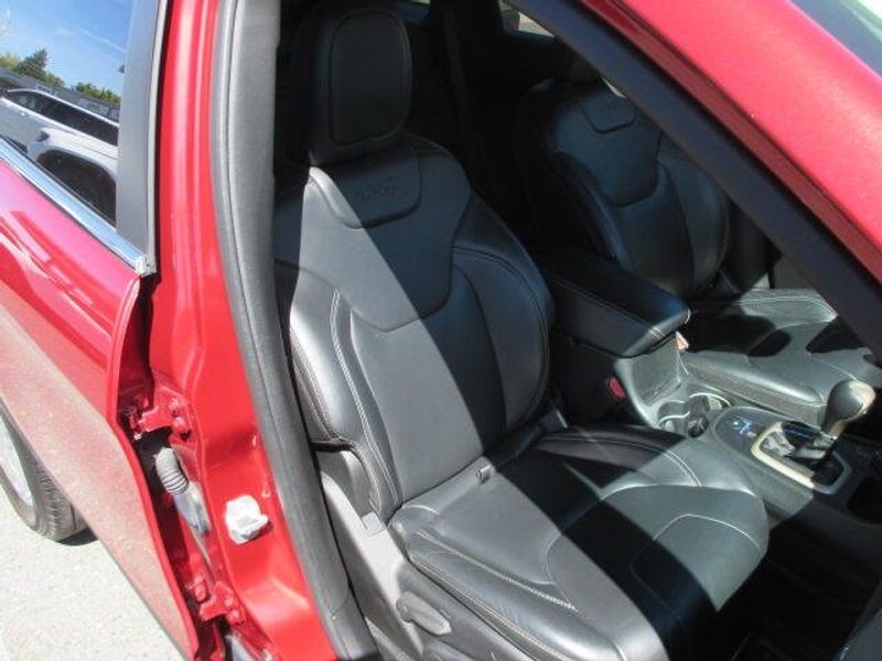 Used 2015 Jeep Cherokee LimitedImage 25