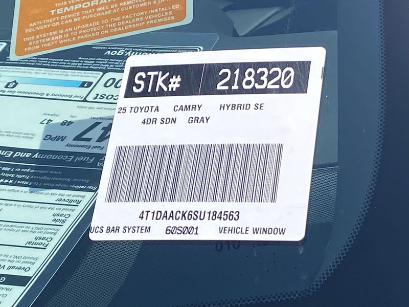 New 2025 Toyota Camry SEImage 20