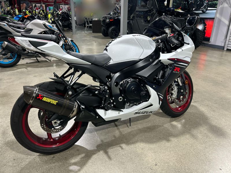Used 2024 Suzuki GSX-R600 Image 13