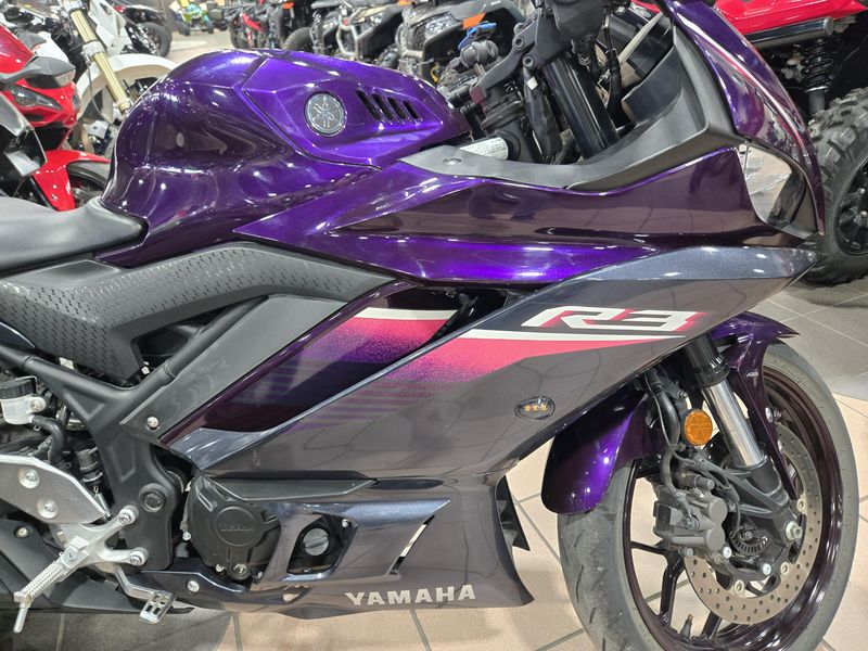 2023 Yamaha YZFR3 ABS Image 5
