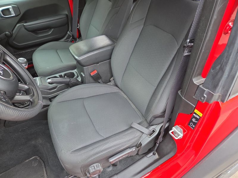 2022 Jeep Wrangler Sport photo 13