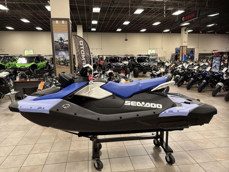 New 2025 Sea Doo SPARK FOR 3 90 CONVENIENCE PACKAGE (SOUND SYSTEM) Image 28