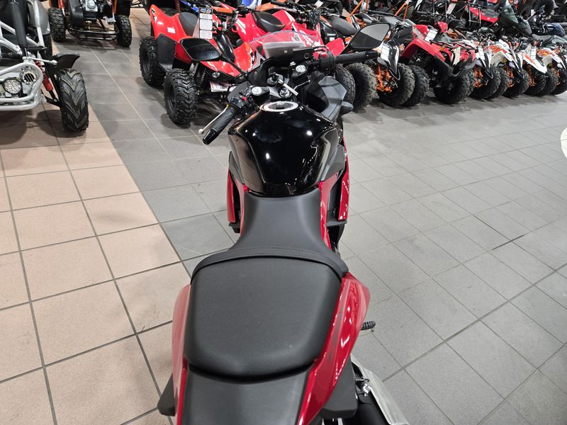 NEW 2025 SUZUKI GSX 250R ABS Image 14