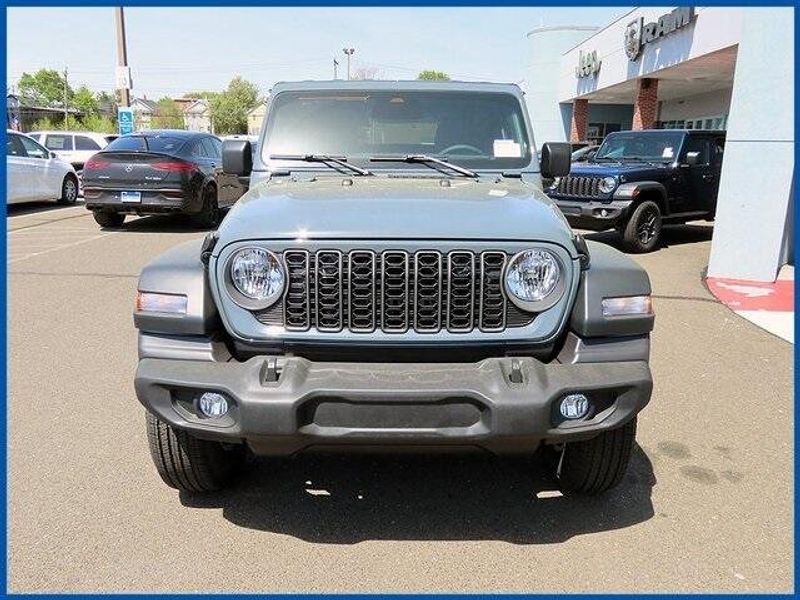 2025 Jeep Wrangler Sport SImage 3
