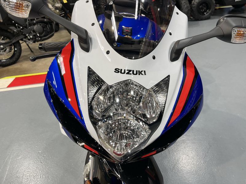 New 2026 Suzuki GSX-R600Z 40TH ANNIVERSARY EDITION Image 12