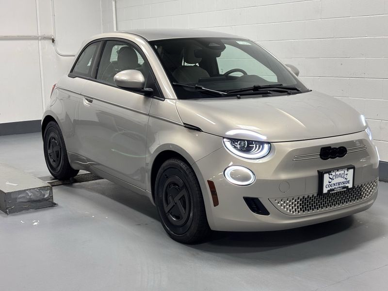 New 2025 Fiat 500e Giorgio Armani Collector