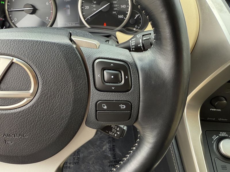 2016 Lexus NX 200tImage 25