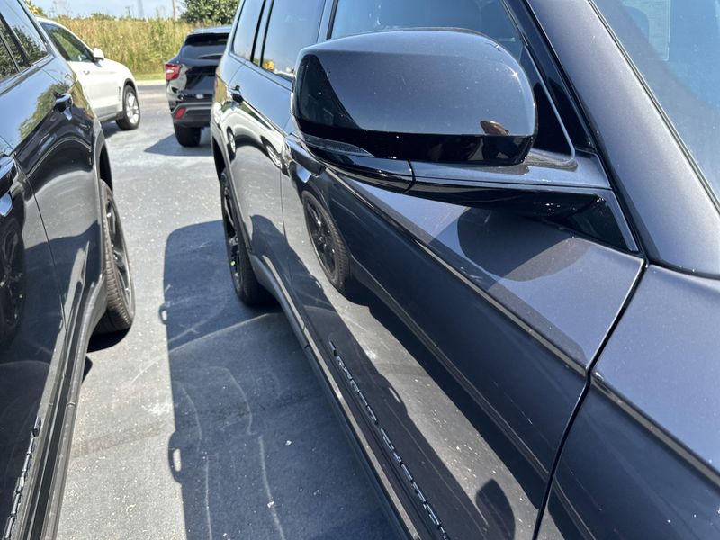 New 2025 Jeep Grand Cherokee L Limited 4x4Image 5