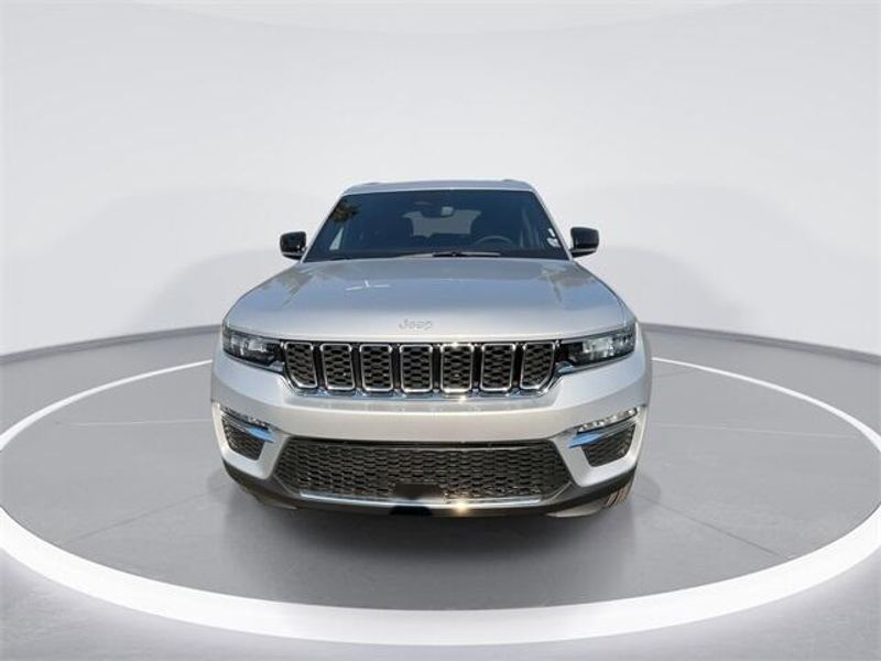 2024 Jeep Grand Cherokee Limited 4x4Image 3